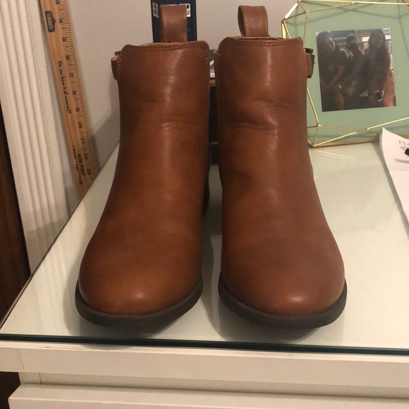AEO Chelsea Boot - Picture 2 of 3